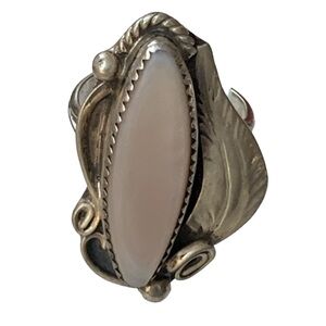 Vintage Navajo CT Signed Mother of Pearl MOP Southwestern Sterling Silver Ring